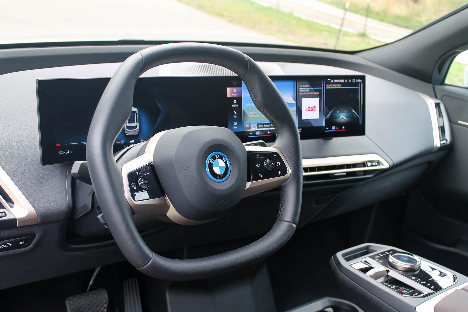 La BMW iX xDrive50 2022.
