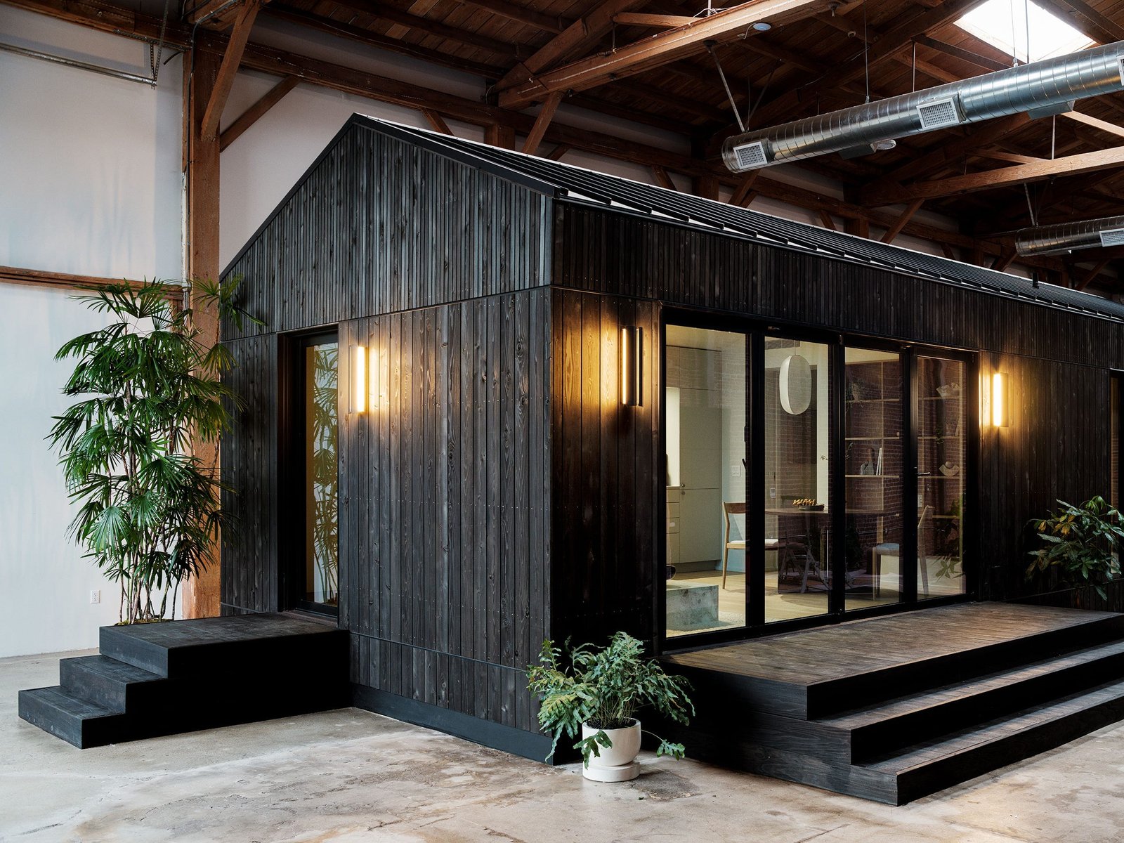 Une maison de jardin de 540 pieds carrés.
